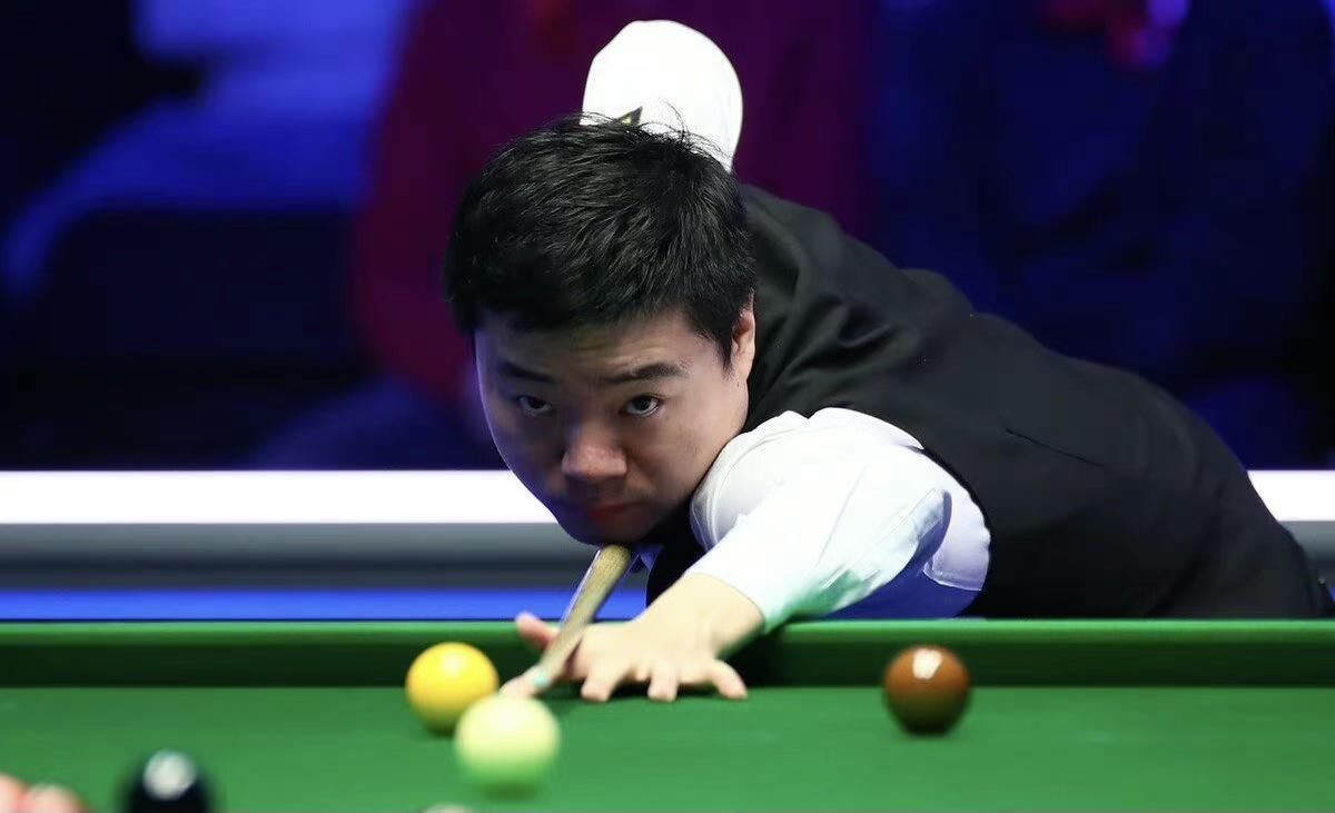 场的表现增 场的表现增