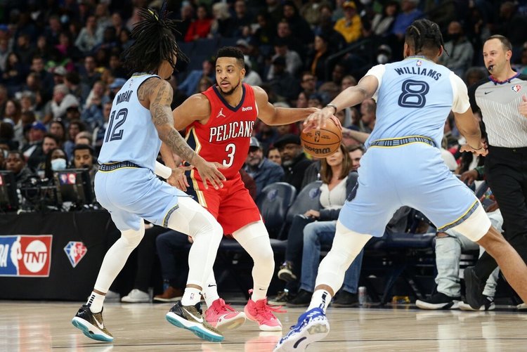 占据重要地 占据重要地