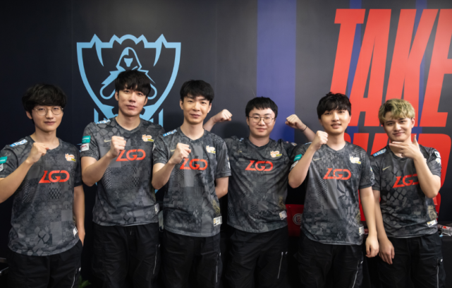 年轻化战略 年轻化战略