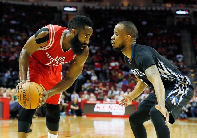 经向孔帕尼 经向孔帕尼